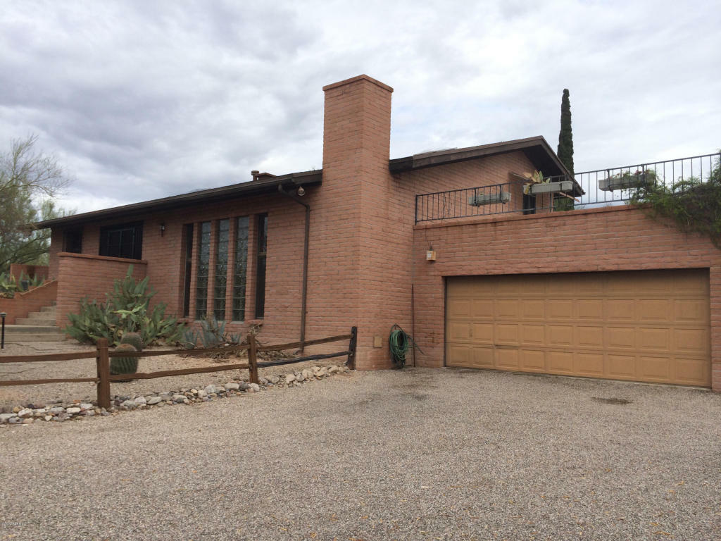 Property Photo:  870 N Natachee Avenue  AZ 85710 