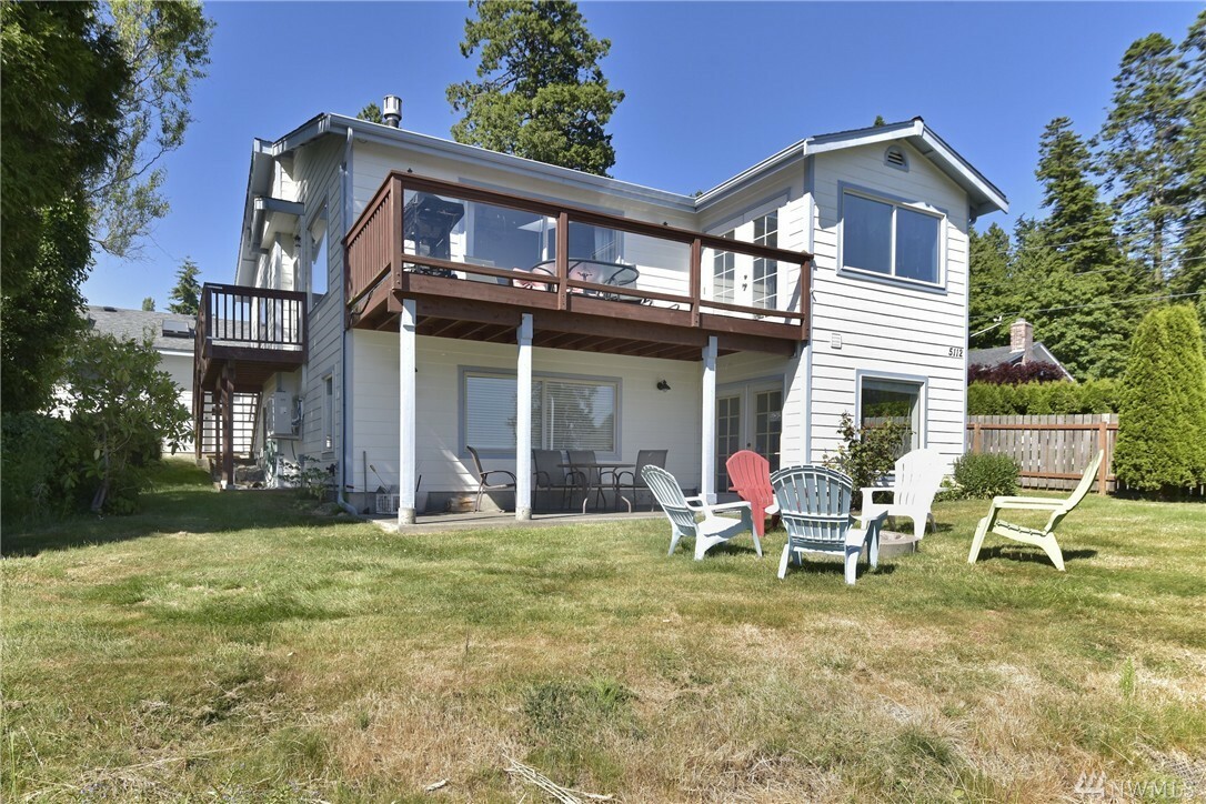 Property Photo:  5112 Seaview Dr  WA 98230 
