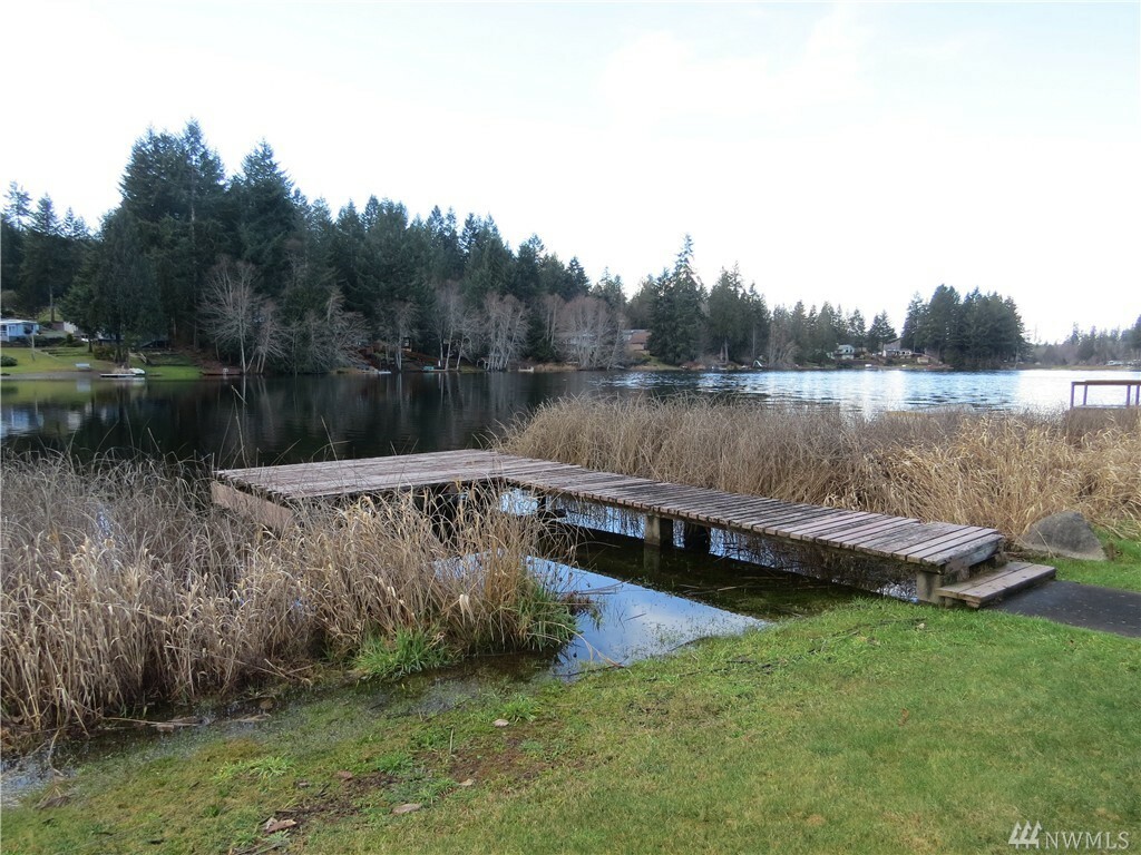 Property Photo:  730 SE Crescent Dr  WA 98584 