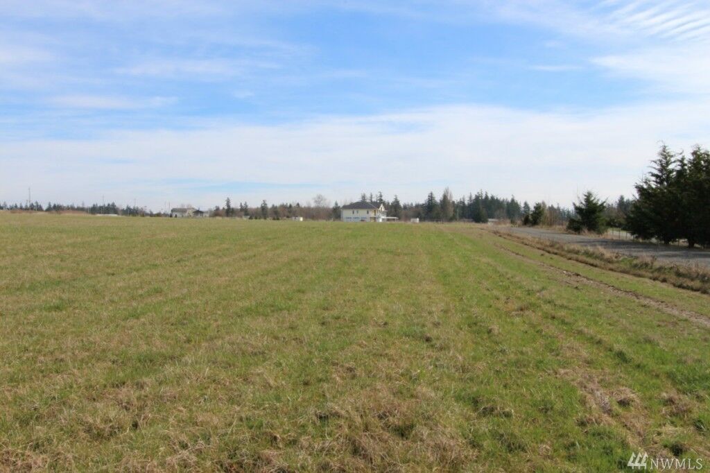 Property Photo:  1043 Zephyr Lane  WA 98282 