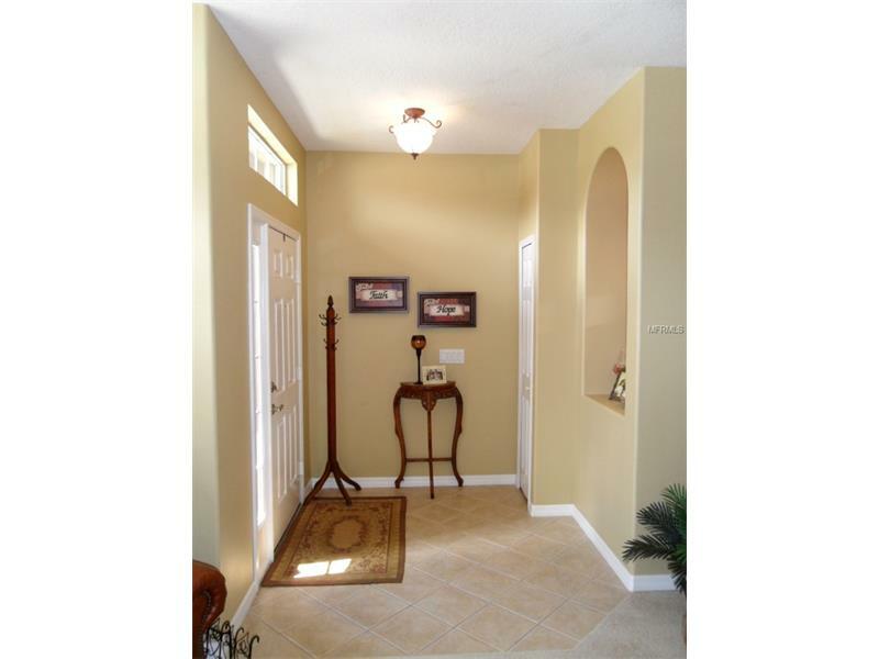 Property Photo: 14613 Chloe Court FL 32826