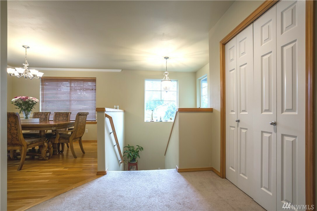 Property Photo: 17037 10th Ave NE WA 98155