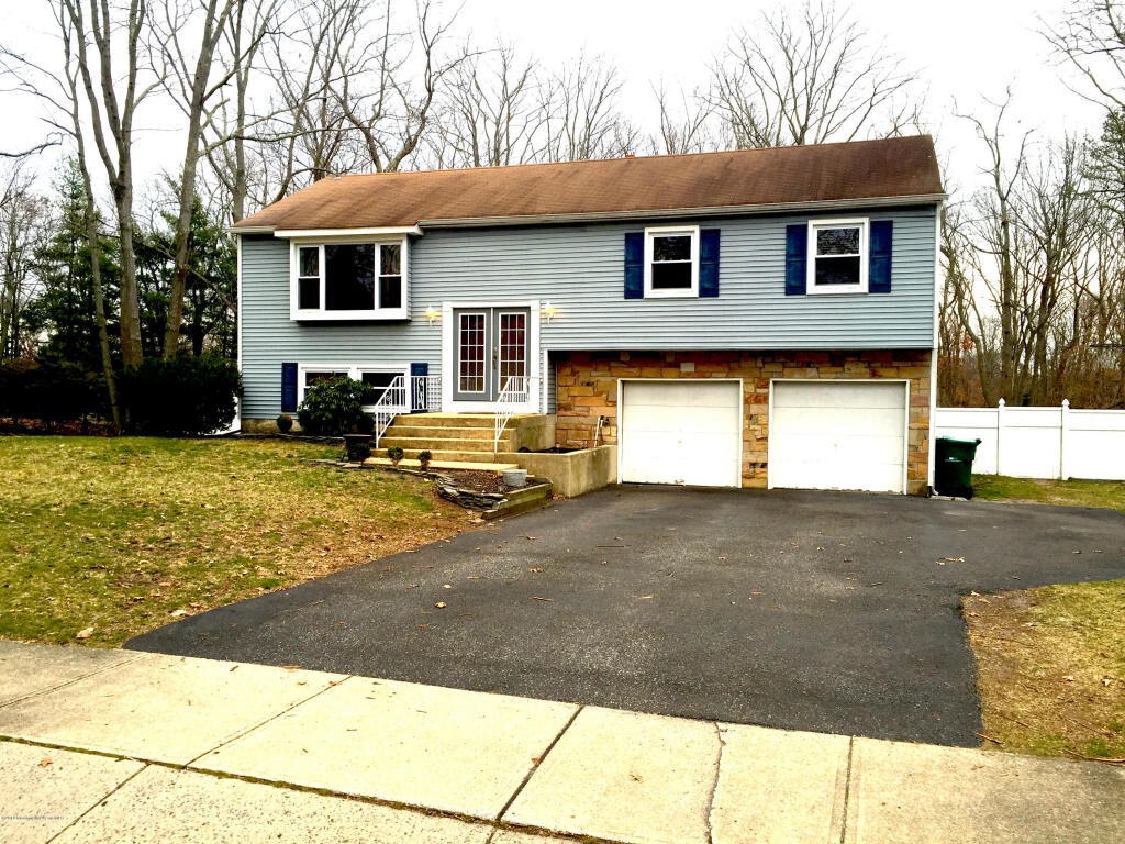 Property Photo:  16 Buckingham Drive  NJ 08527 