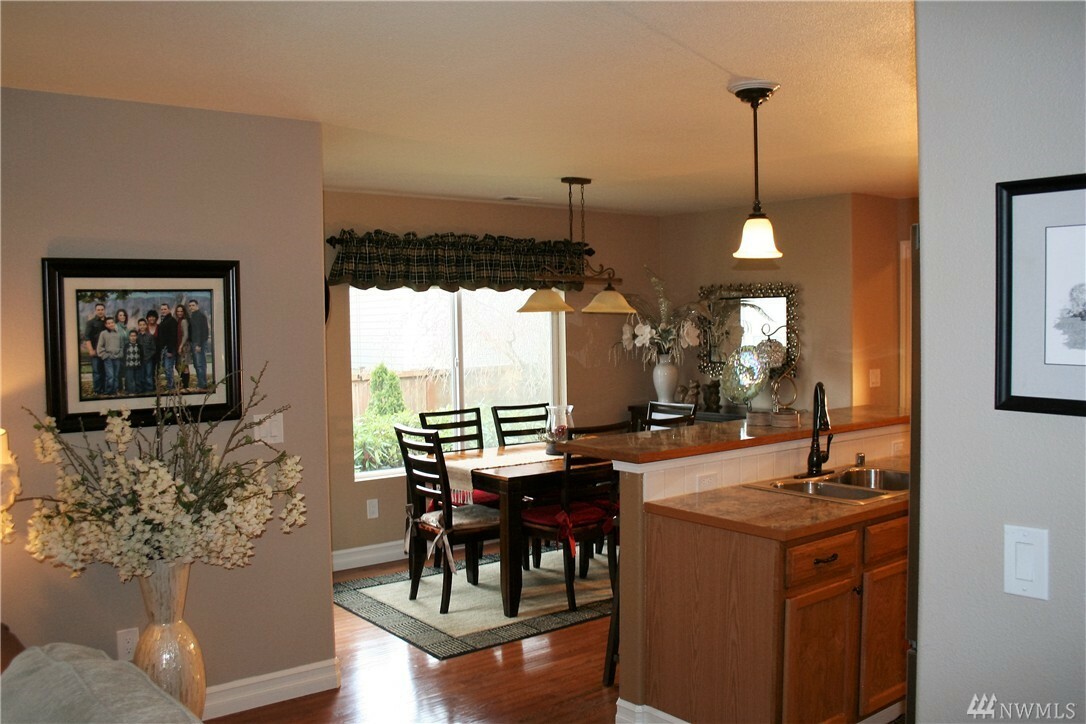 Property Photo: 13703 116th Ave Ct E WA 98374