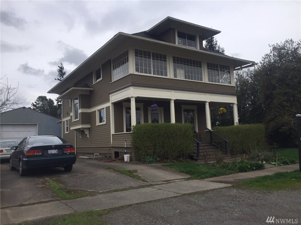Property Photo: 2612 Park WA 98225