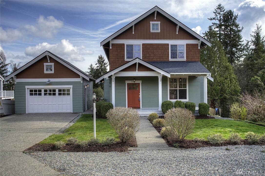 Property Photo:  977 11th Lane  WA 98333 