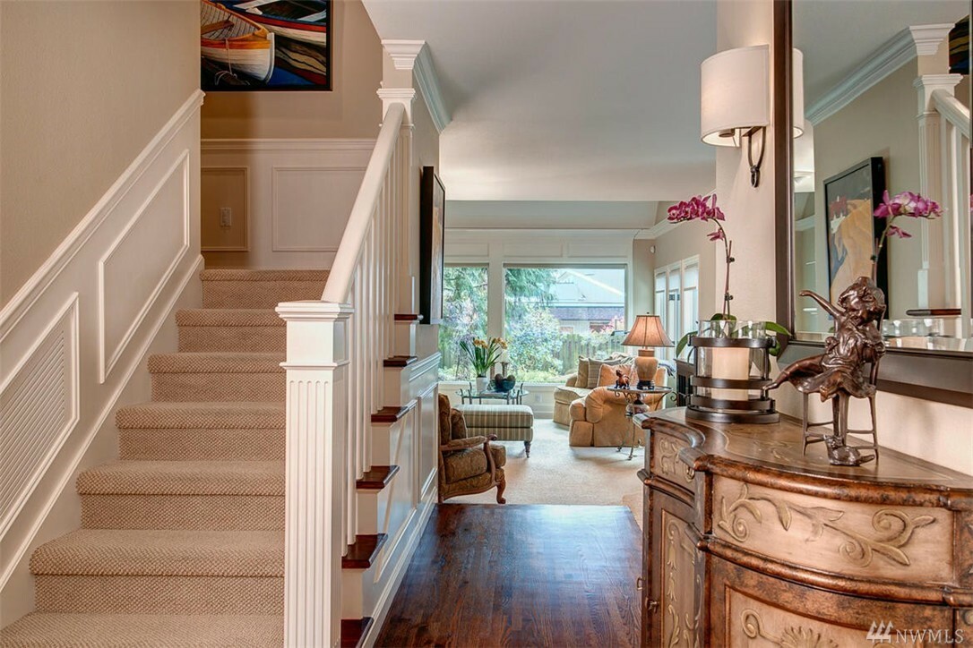 Property Photo: 10331 NE 19th Place WA 98004