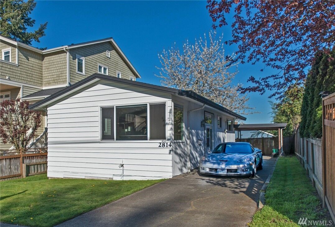 Property Photo: 2814 24th Ave W WA 98199