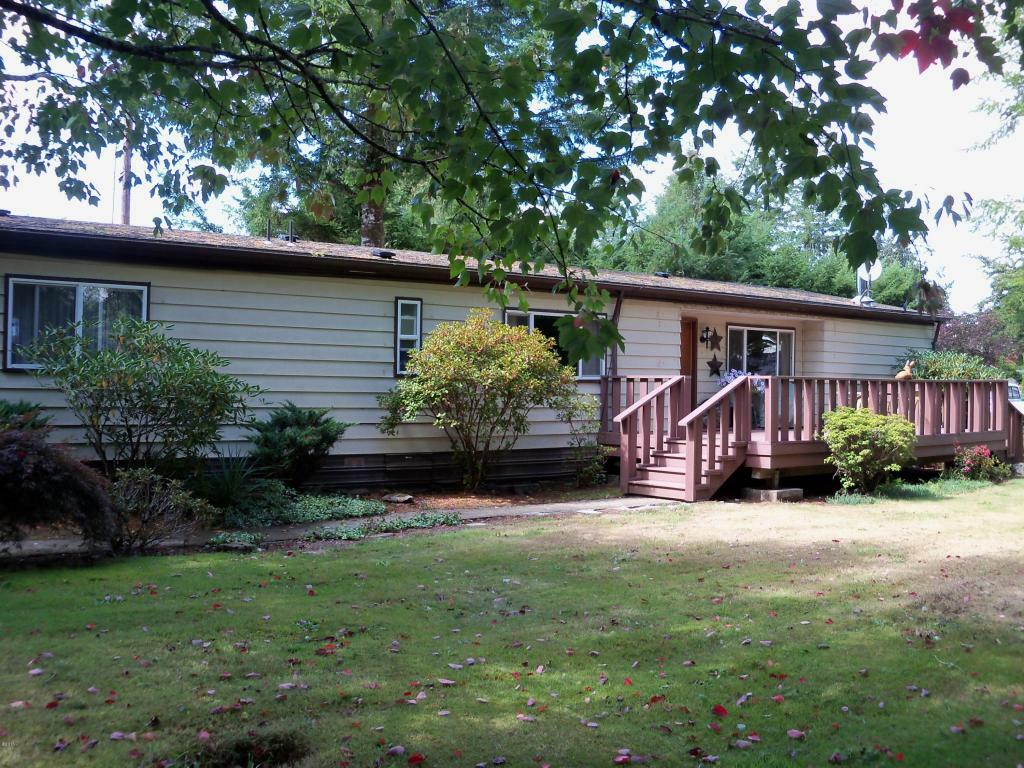 Property Photo:  566 SW Ferry Avenue  OR 97380 