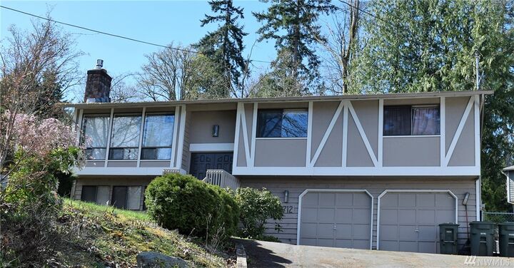 Property Photo:  6712 NE 198th St  WA 98028 