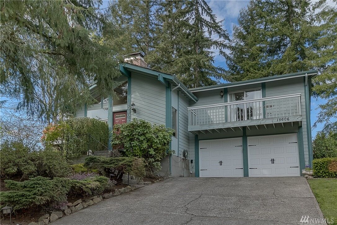 Property Photo: 15606 SE 178th Street WA 98058