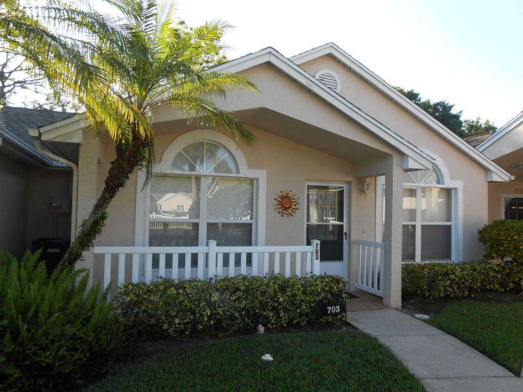 Property Photo:  703 NW San Remo Circle  FL 34986 