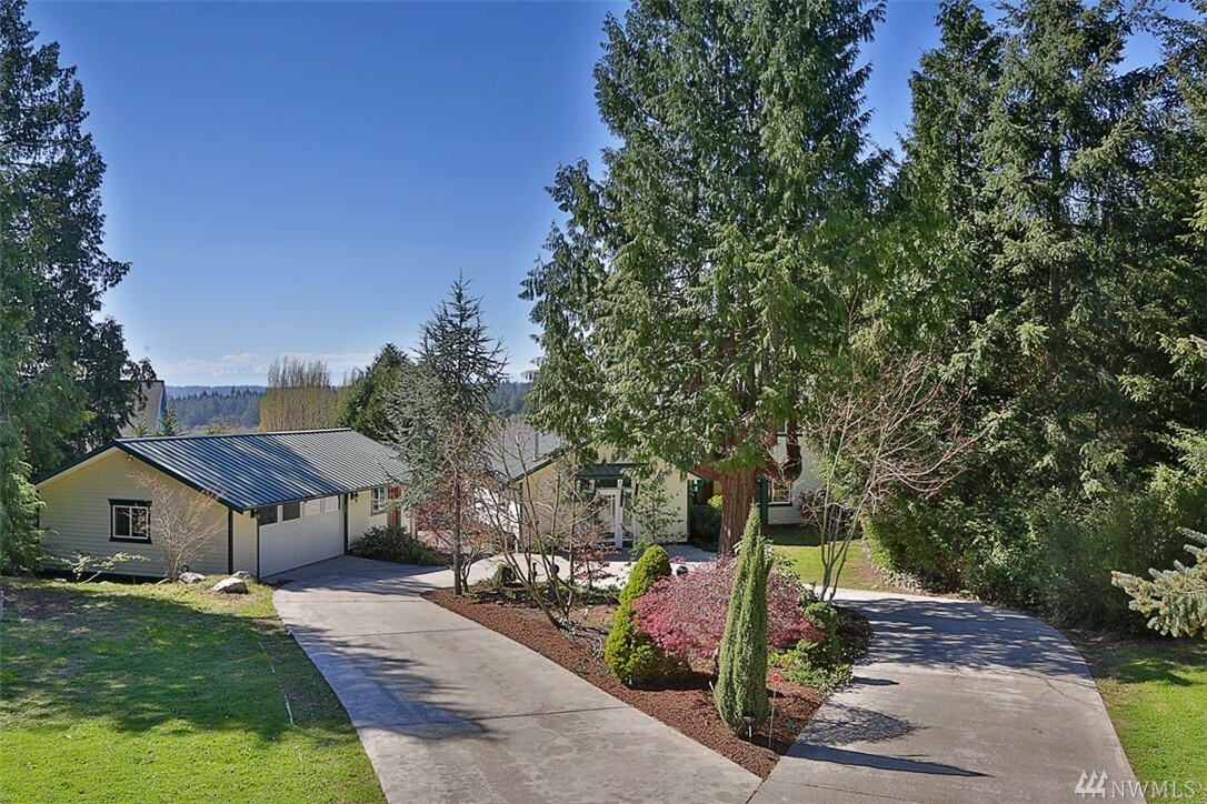 Property Photo:  5452 Vistaire Place  WA 98260 