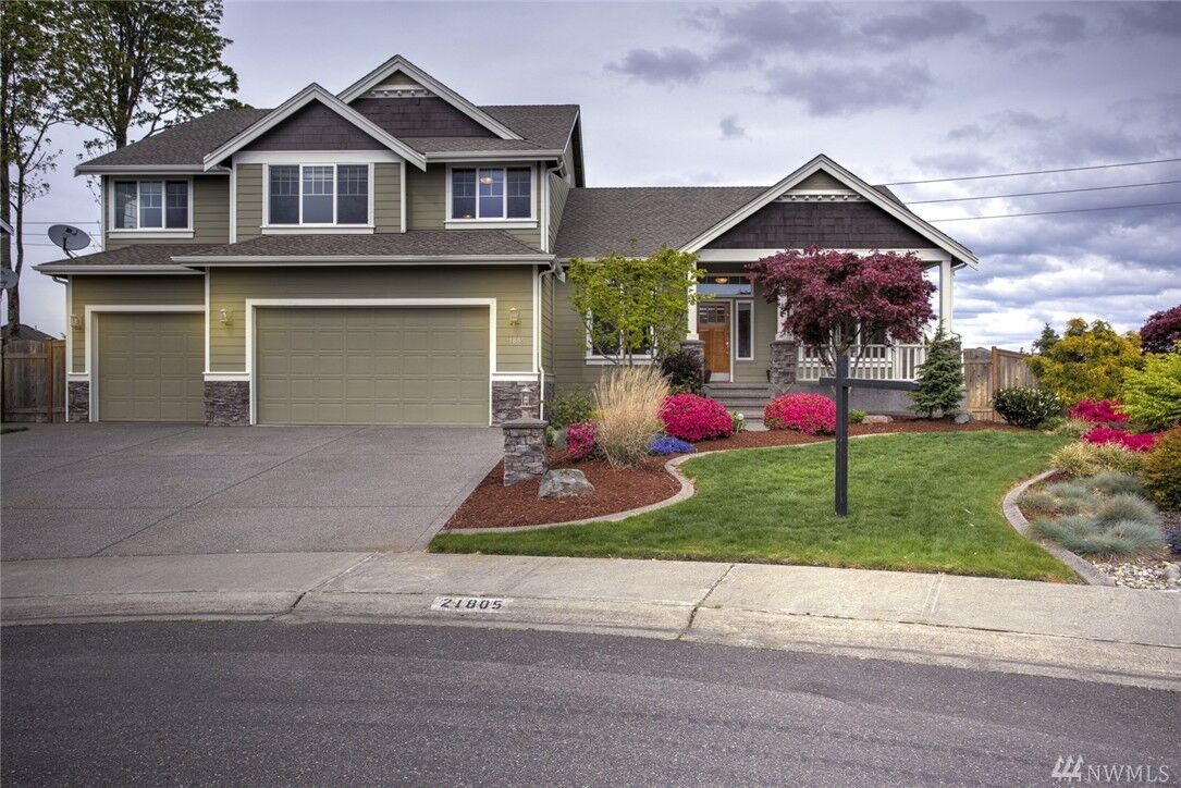 Property Photo:  21805 31 St E  WA 98391 