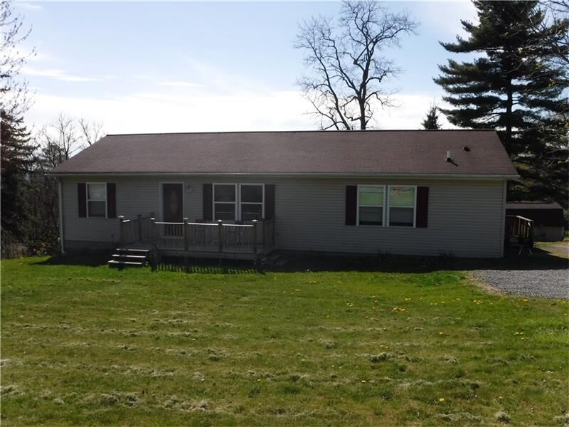 Property Photo: 1135 Cherry Hill Rd PA 16117