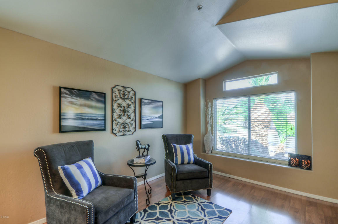 Property Photo: 3078 N 87th Place AZ 85251