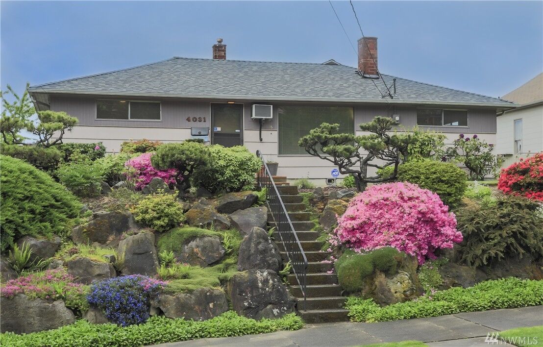 Property Photo:  4031 38th Avenue S  WA 98118 