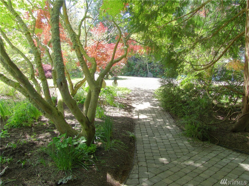 Property Photo:  1261 Griffiths Point Rd  WA 98358 