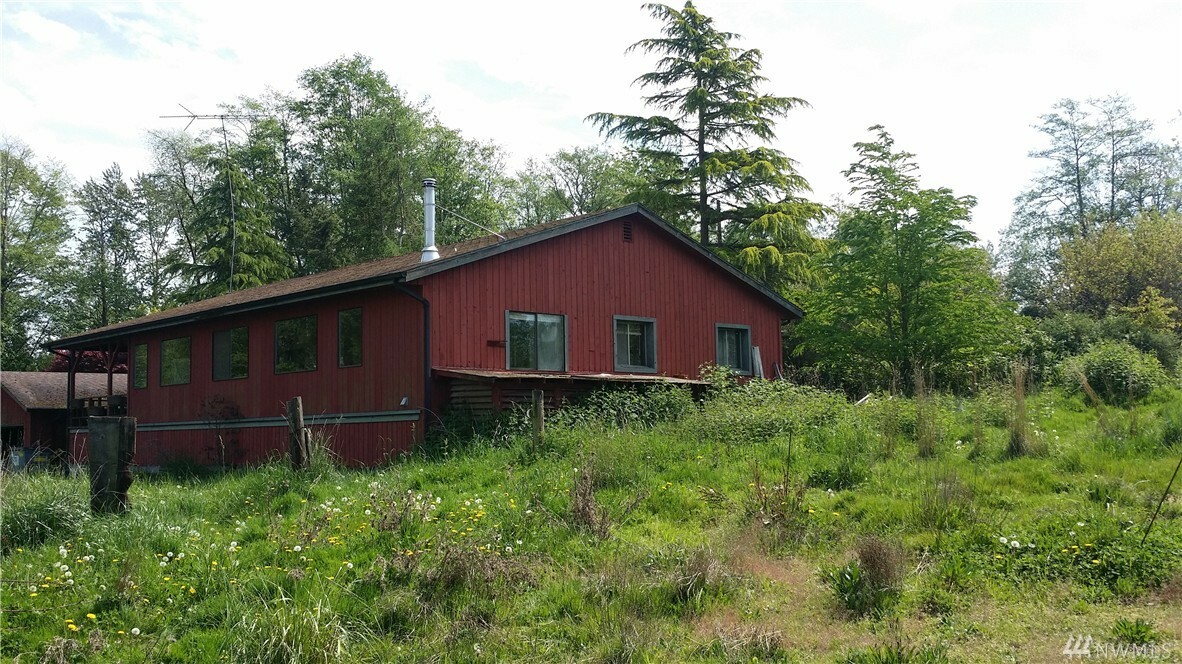 Property Photo: 7207 Everett Rd WA 98248