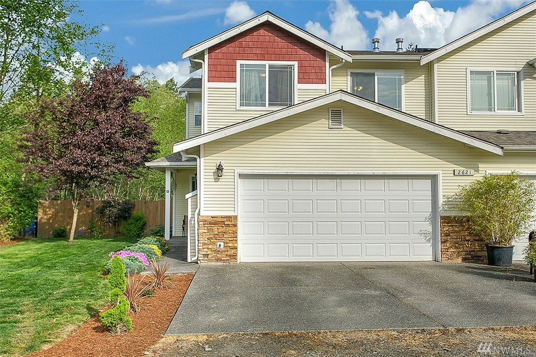 Property Photo:  2621 Russell Wy A  WA 98204 