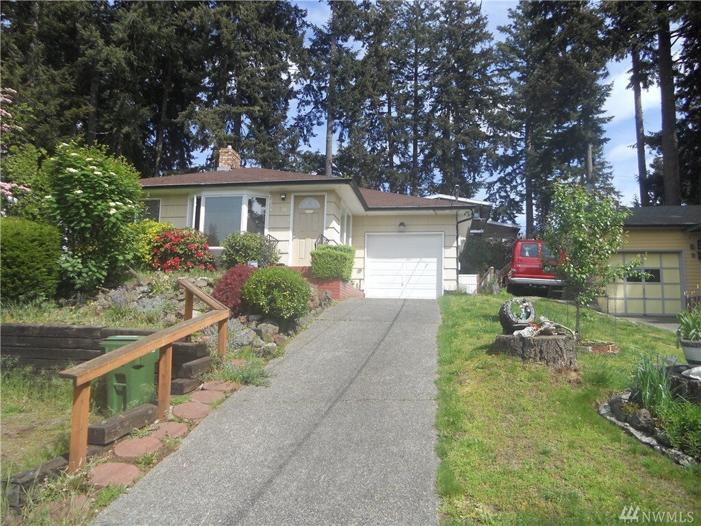 Property Photo: 341 Del Monte WA 98466