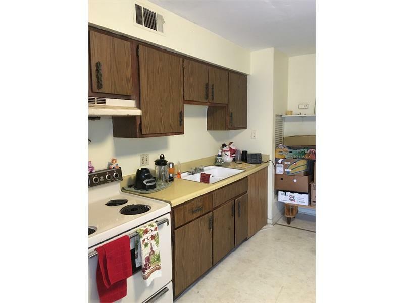 Property Photo: 4210 La Palma Court FL 33611