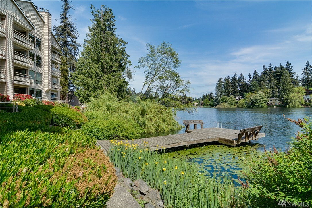 Property Photo:  19528 Echo Lake Place N B-402  WA 98133 