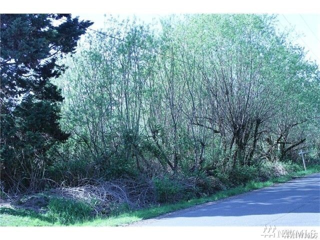 Property Photo: 1085 6th Ave SE WA 98027