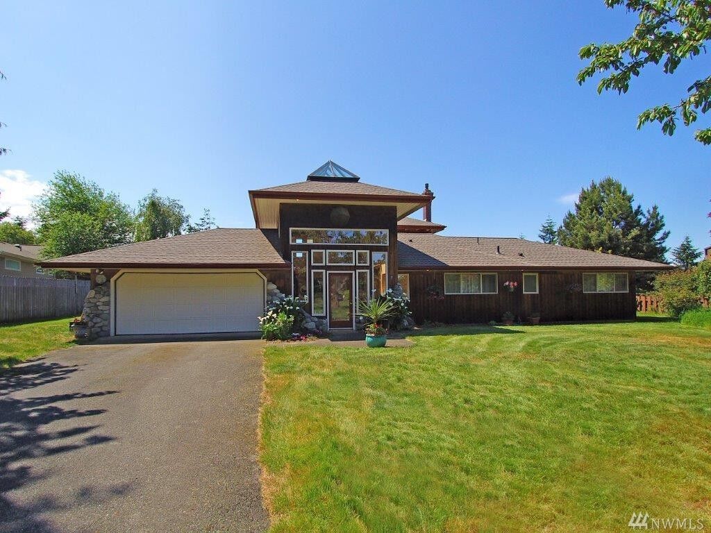 Property Photo: 243 Cedar Park Dr WA 98362