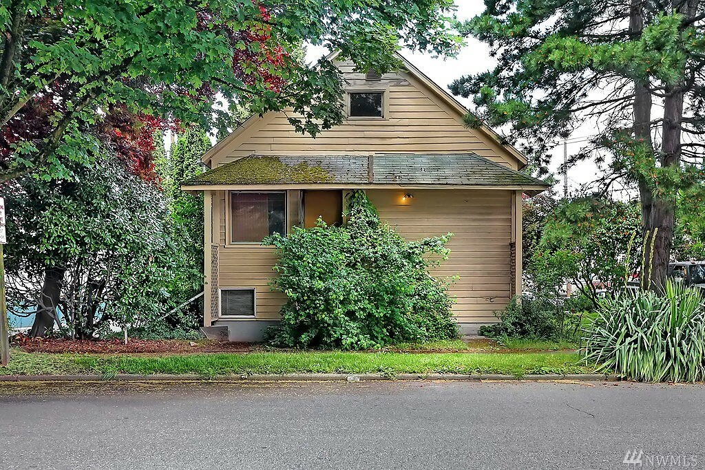 Property Photo: 674 S Lucile St WA 98108