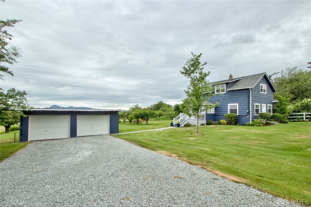 Property Photo:  12814 Farm To Market Rd  WA 98273 