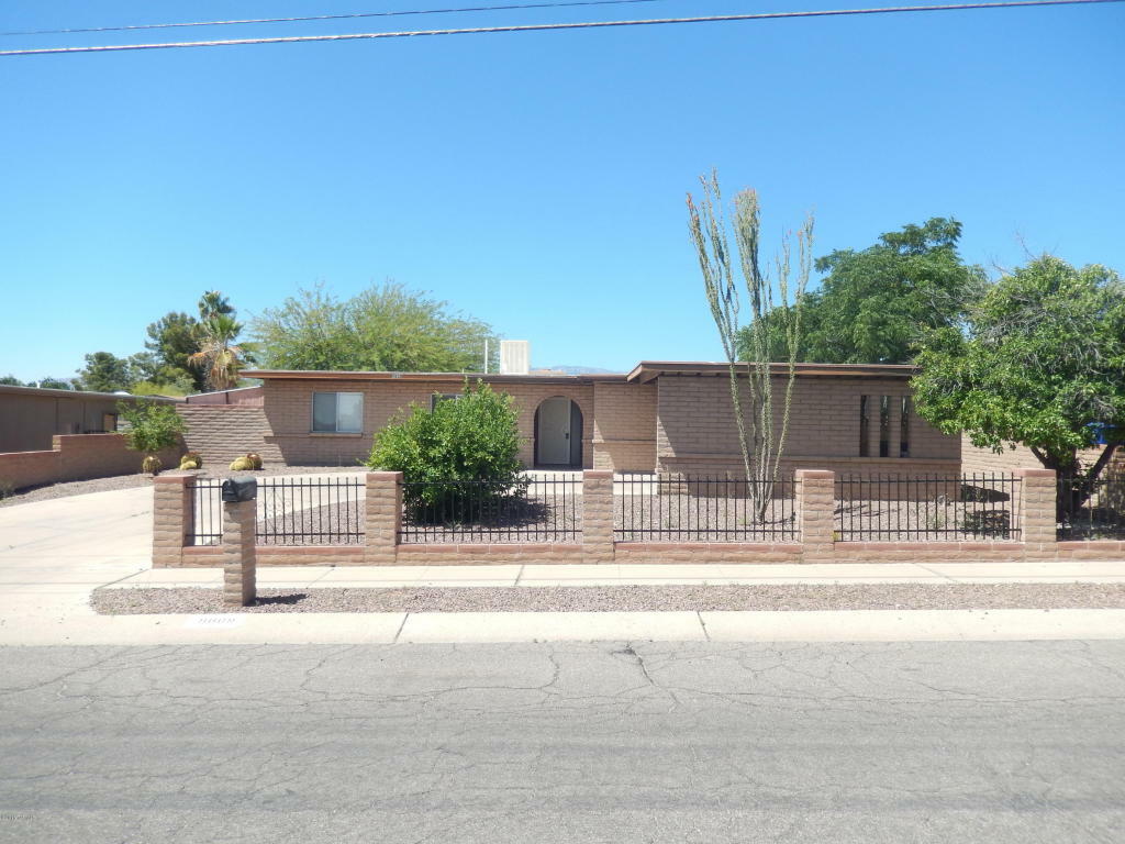 Property Photo:  9609 E 29th Street  AZ 85748 