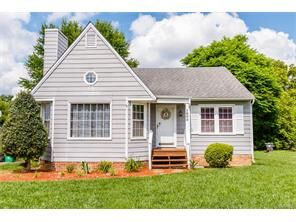 Property Photo: 1802 Meadow Park Drive VA 23225