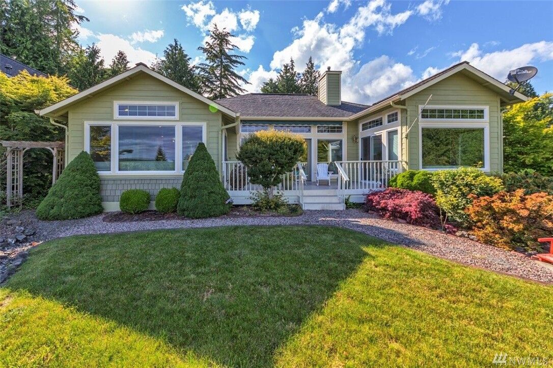 Property Photo:  624 Rainier Lane  WA 98365 