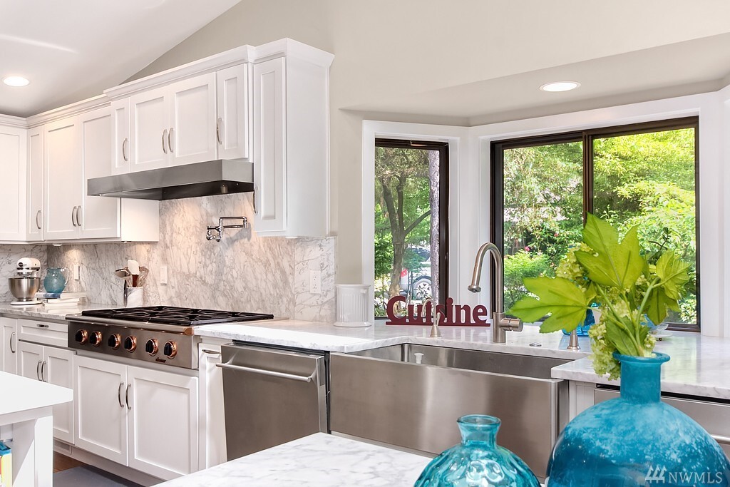 Property Photo: 160 129th Ave NE WA 98005