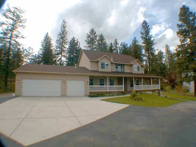 Property Photo:  9025 N Oakland Rd  WA 99208 