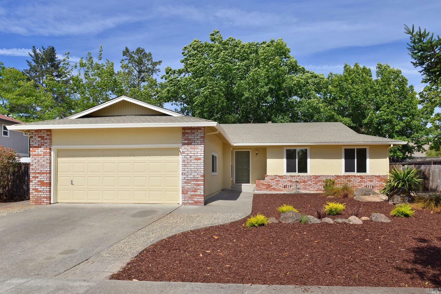 Property Photo:  4328 Brookshire Circle  CA 95405 