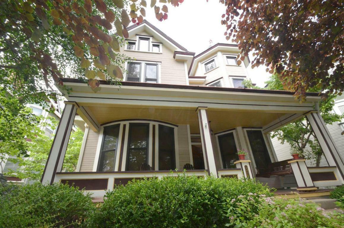 Property Photo: 376 W 5th Avenue OH 43201