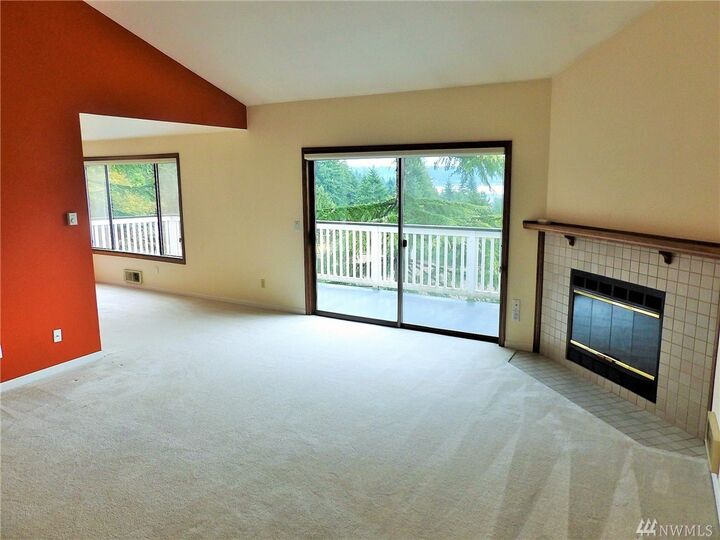 Property Photo:  3410 161st Ct SE F33  WA 98008 