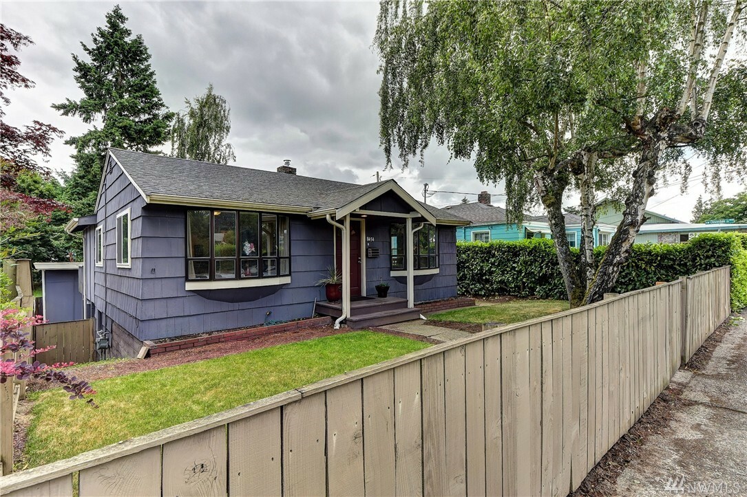 Property Photo:  8454 9th Ave SW  WA 98106 