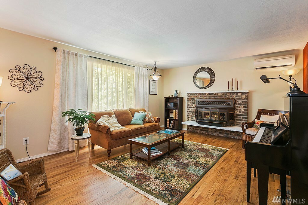 Property Photo: 13309 47th Dr NE WA 98271