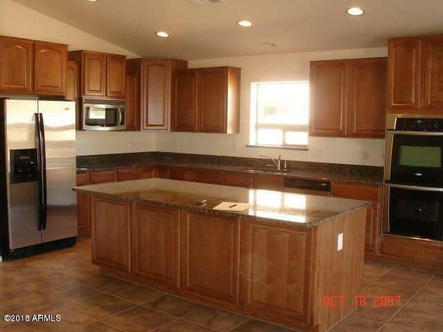 Property Photo:  2638 E Bear Creek Lane  AZ 85024 