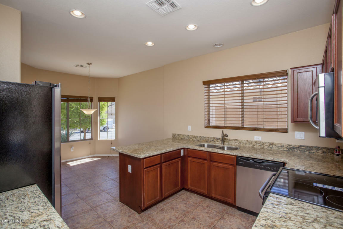 Property Photo:  40136 N Patriot Way  AZ 85086 