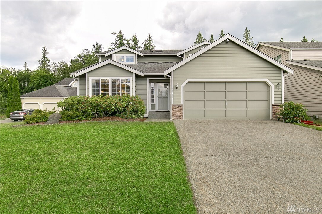 Property Photo: 21647 SE 283rd St WA 98038