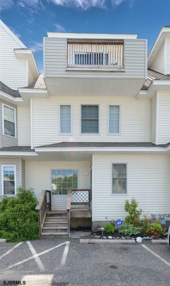 Property Photo:  82 Catherine Ct  NJ 08234 