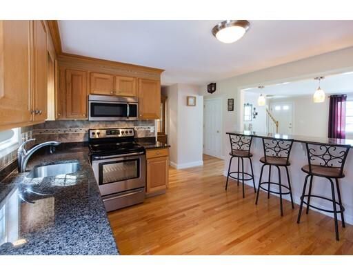 Property Photo: 116 Cocasset St 9 MA 02035