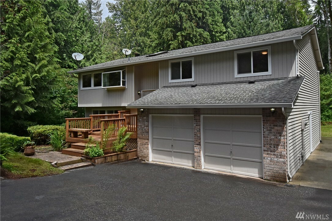 Property Photo:  19826 233rd Ave NE  WA 98077 