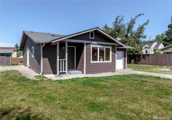 Property Photo: 5212 E Portland Avenue WA 98404