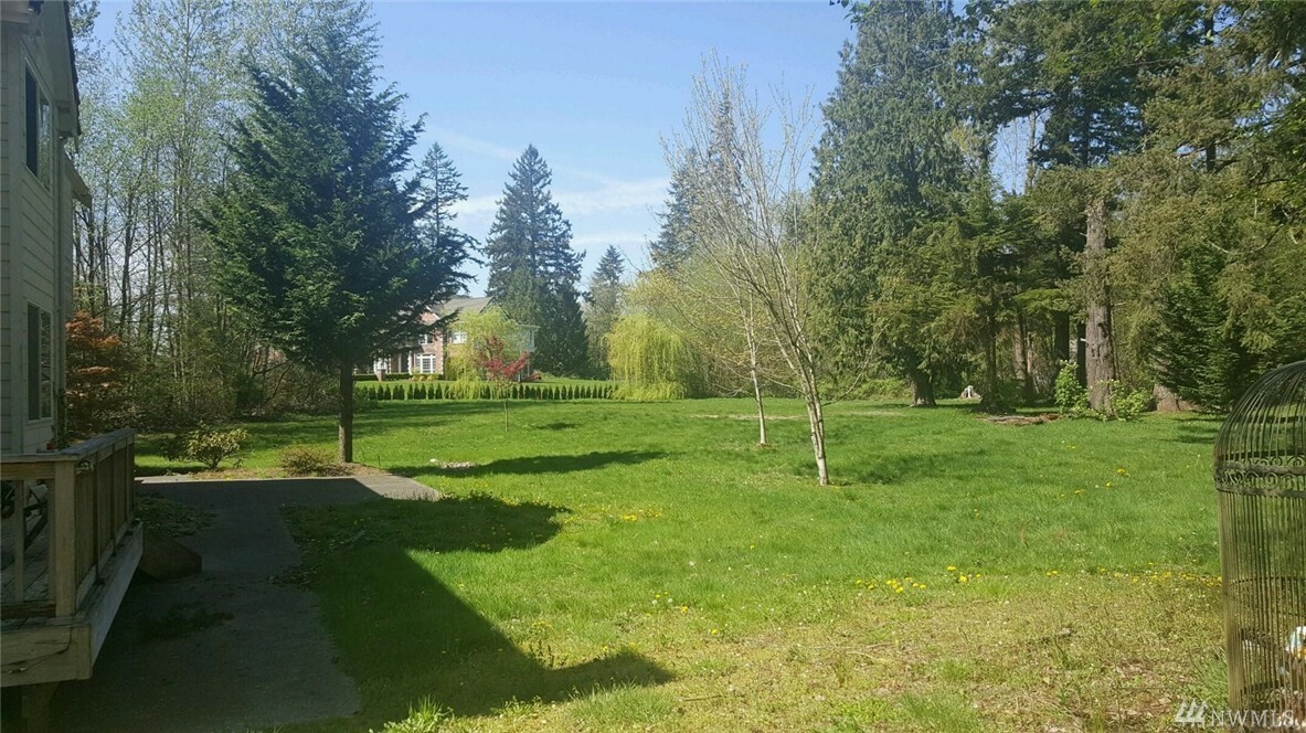 Property Photo:  20920 SE 216th Wy  WA 98038 
