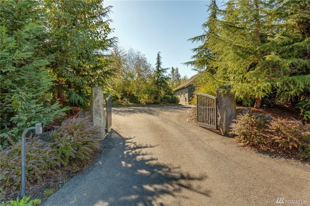 Property Photo:  639 E Hemmi Rd  WA 98264 